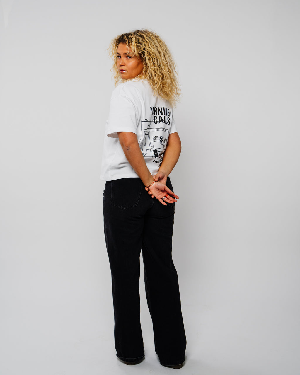 COFFEE SHOP WHITE T-SHIRT